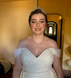 Çiğdem Yangın Hair-Makeup Artist